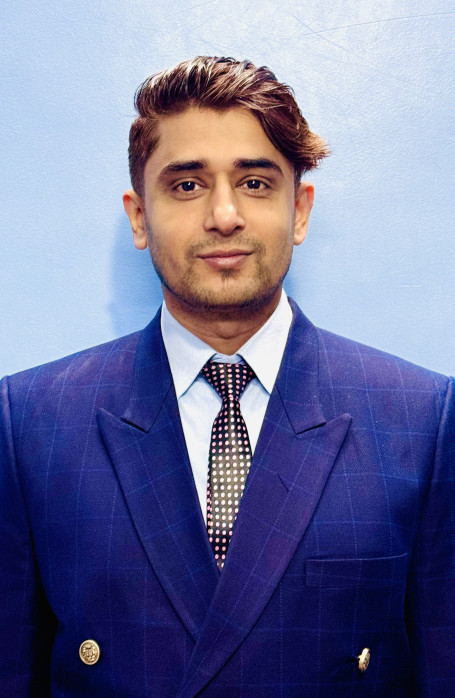 रोशन अधिकारी